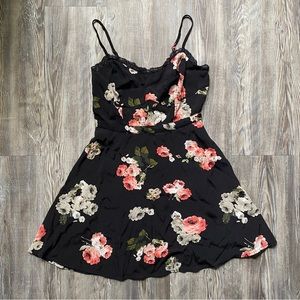 MINKPINK Floral Lace Dress